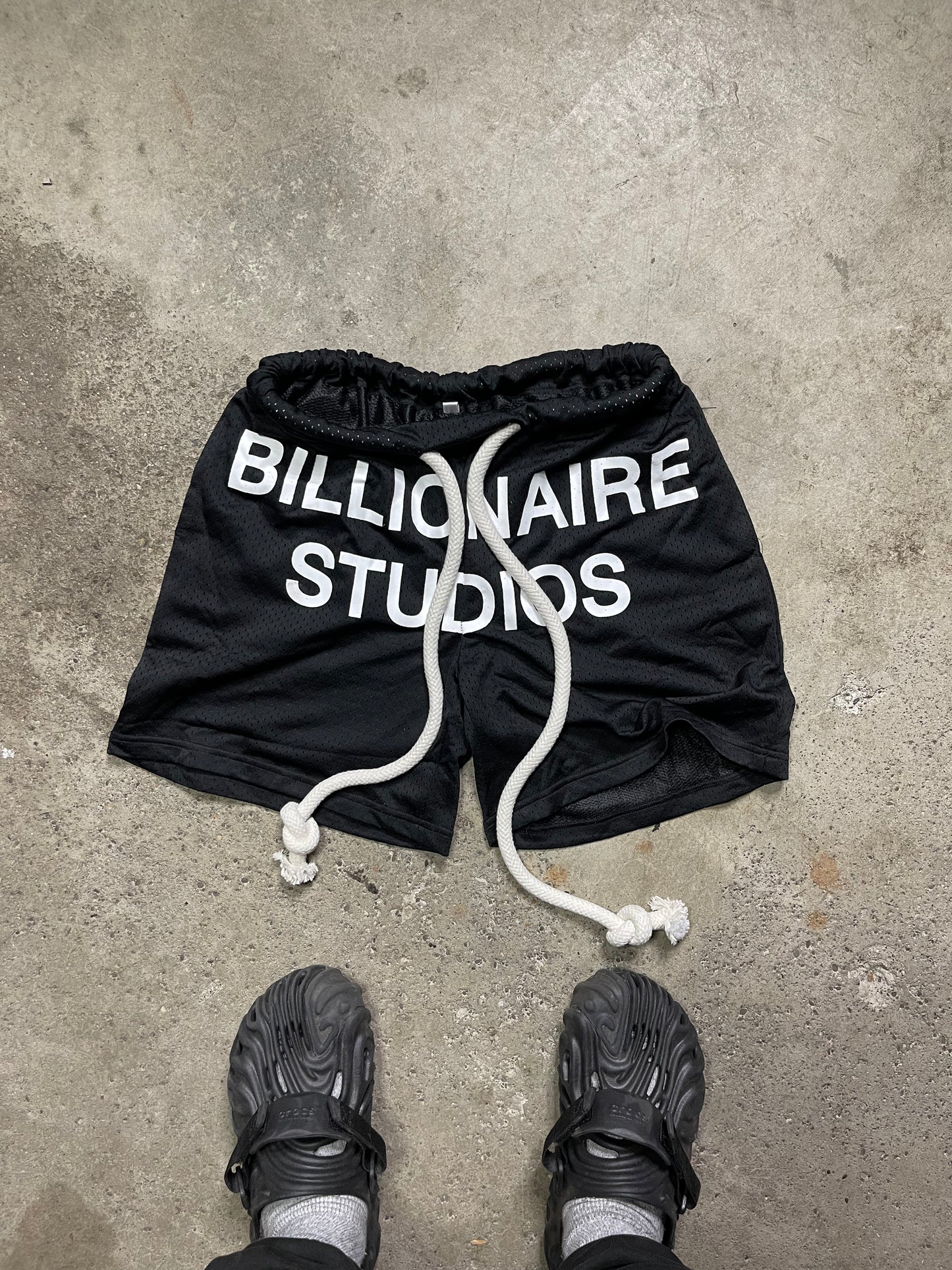 BLACKOUT BILL NET SHORTS